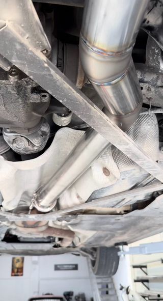 Tubo escape intermedio + final doble cola