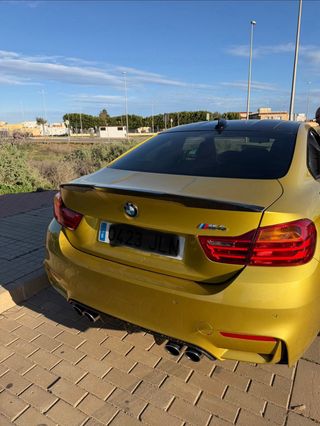 BMW M4 2016
