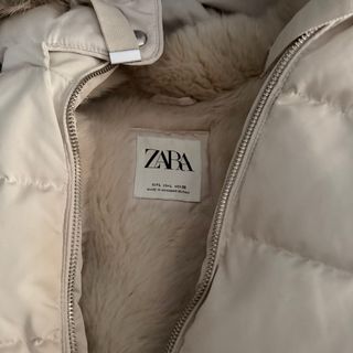 Nuevo Abrigo pluma ZARA blanco roto