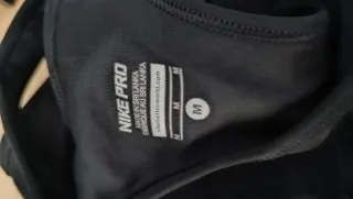 Top Nike Pro Dri-Fit Talla M Negro