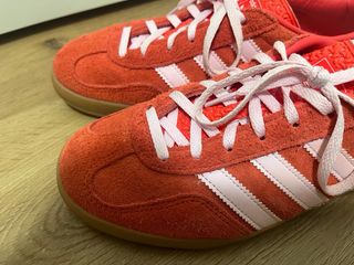 Adidas Gazelle coral y Rosas
