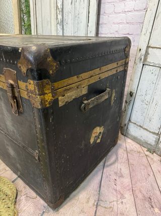 Baúl arcón antiguo