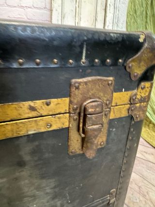 Baúl arcón antiguo