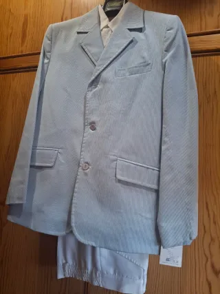 Traje Rayas Azul Claro