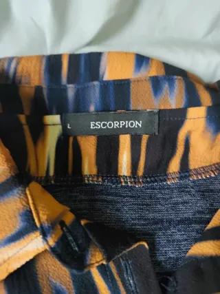 Suéter con falsa camisa