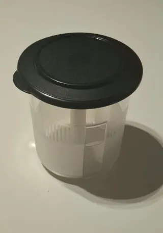 Stuzzino Tupperware per olive