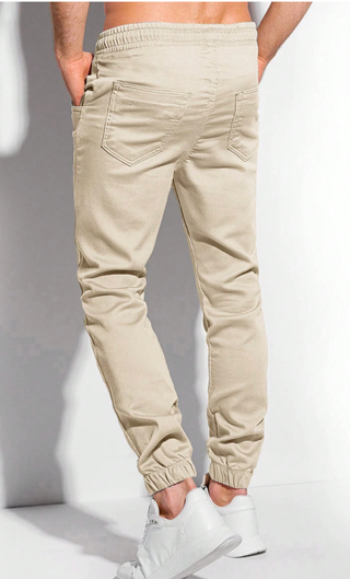 Pantalón fino hombre beige