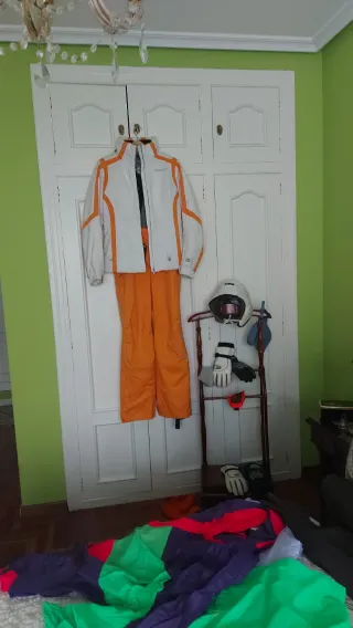 Traje de esquí Spyder 8 días de uso