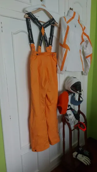 Traje de esquí Spyder 8 días de uso