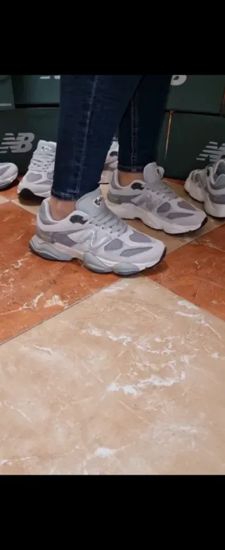 Zapatillas New Balance 9060 Gris/Blanco