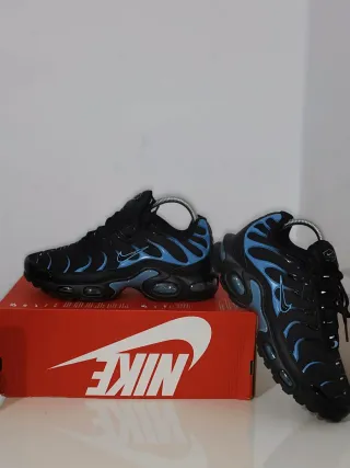 Nike Air TN Negras y Azules