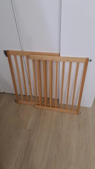 Barrera de seguridad Munchkin madera