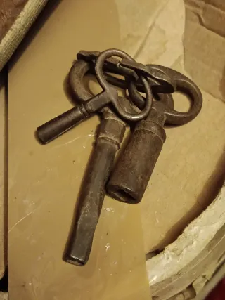 Chiavi per carica antiche