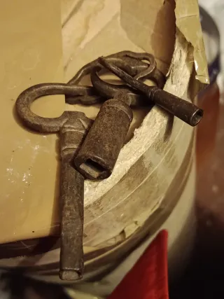 Chiavi per carica antiche