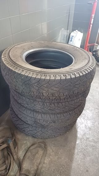 4 Neumáticos 7.50 R 16 C MICHELIN LATITUDE