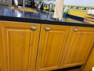 Muebles Cocina Madera y Encimera