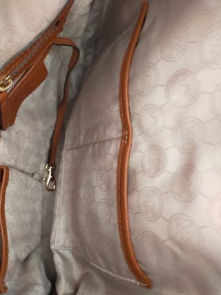 Conjunto Michael Kors marrón y dorados