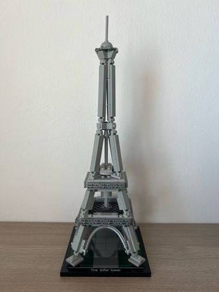 LEGO Architecture 21019 - The Eiffel Tower