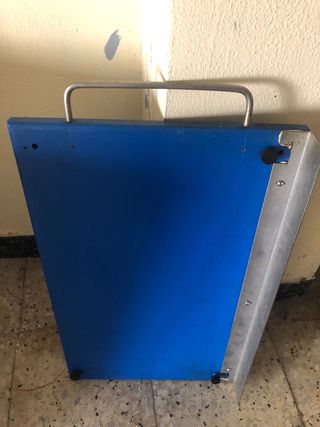 2 taglieri con manico