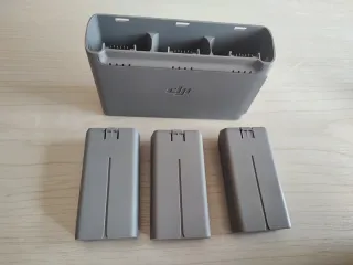 Dron DJI Mini 2 SE con mando y baterías