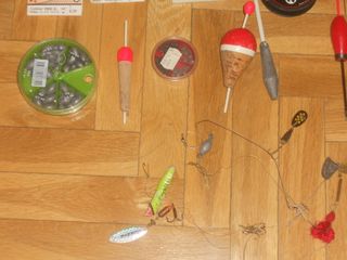 LOTE DE MATERIAL DE PESCA Nº3. VER FOTOS.