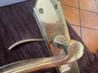 Manivelas de puerta doradas de segunda mano