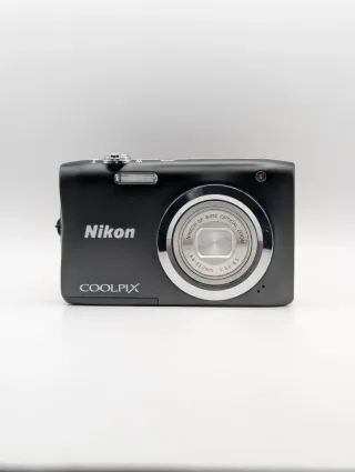 Cámara Nikon Coolpix A100 Negra