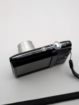 Cámara Nikon Coolpix A100 Negra