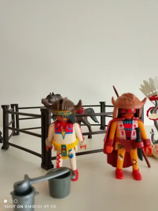 Lote indios Playmobil con caballos y accesorios