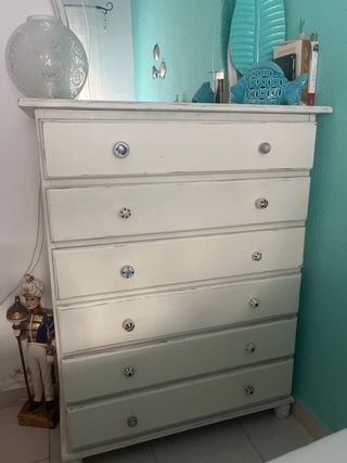 Cómoda con espejo pino pintado tiza blanco