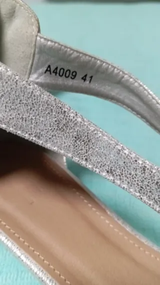 Sandalias plateadas talla 41