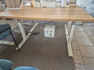 Escritorio madera y metal