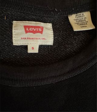 Sudadera Levis Negra Logo Rojo