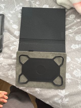 Tablet PEAQ Negra Nueva Urge Venta (con funda)