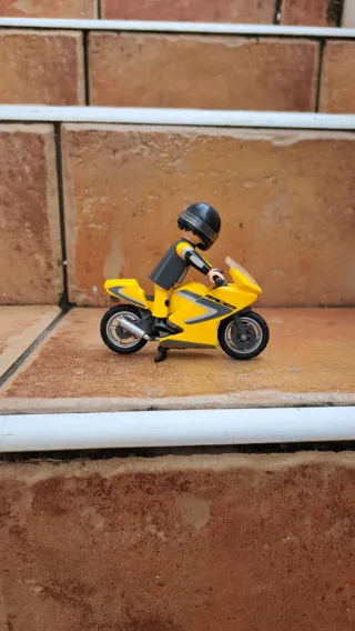 Moto y piloto Playmobil carreras