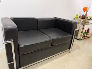 Sofá 2 plazas moderno cuero negro