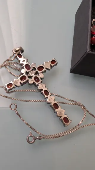 Conjunto Pendientes y Colgante cruz