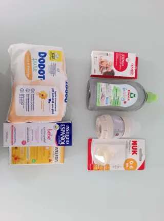 Lote productos bebé: Dodot, Frosch, Nuk, Weleda