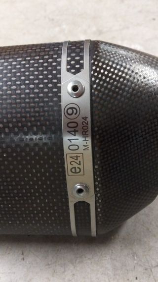 ESCAPE YAMAHA FZ8 AKRAPOVIC