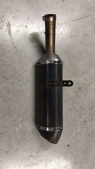 ESCAPE YAMAHA FZ8 AKRAPOVIC