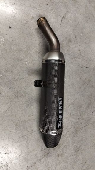 ESCAPE YAMAHA FZ8 AKRAPOVIC