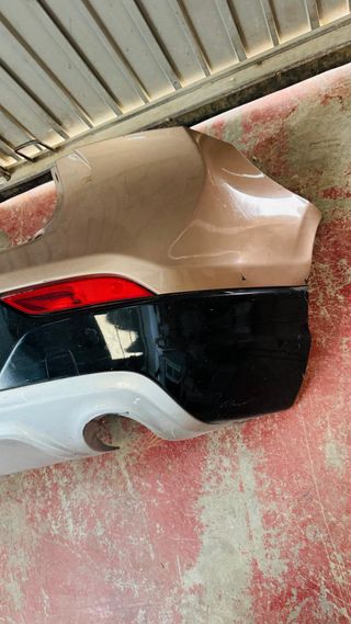 Paragolpes Trasero Volvo V40 2012