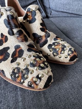 Botines SQUIRREL Animal Print Tachuelas