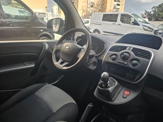 Nissan NV250 2021