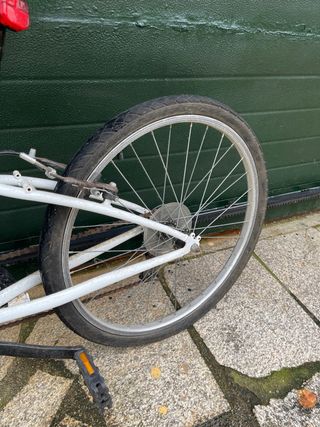 Bicicleta BTWIN blanca