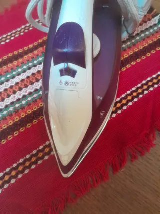 Ferro da stiro viola