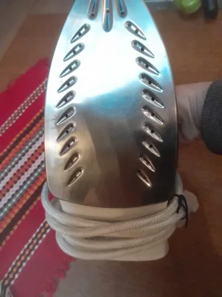 Ferro da stiro viola