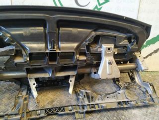 Peugeot 318197 salpicadero partner tepee access