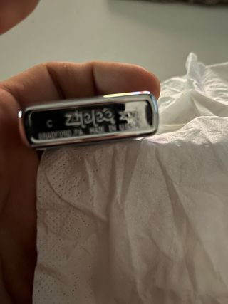 Zippo camarero con bandeja