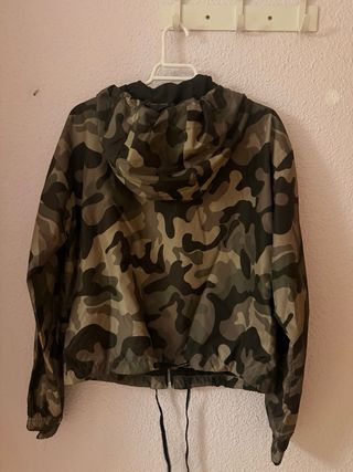 Chaqueta militar camuflaje